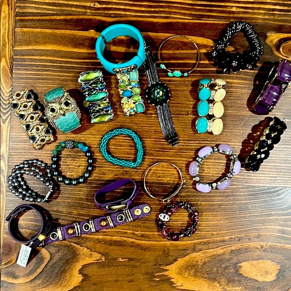 Assorted bracelets - Picture 1 of 4